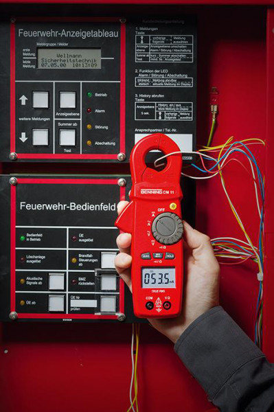 Digital-Stromzangen- Multimeter CM 11 BENNING